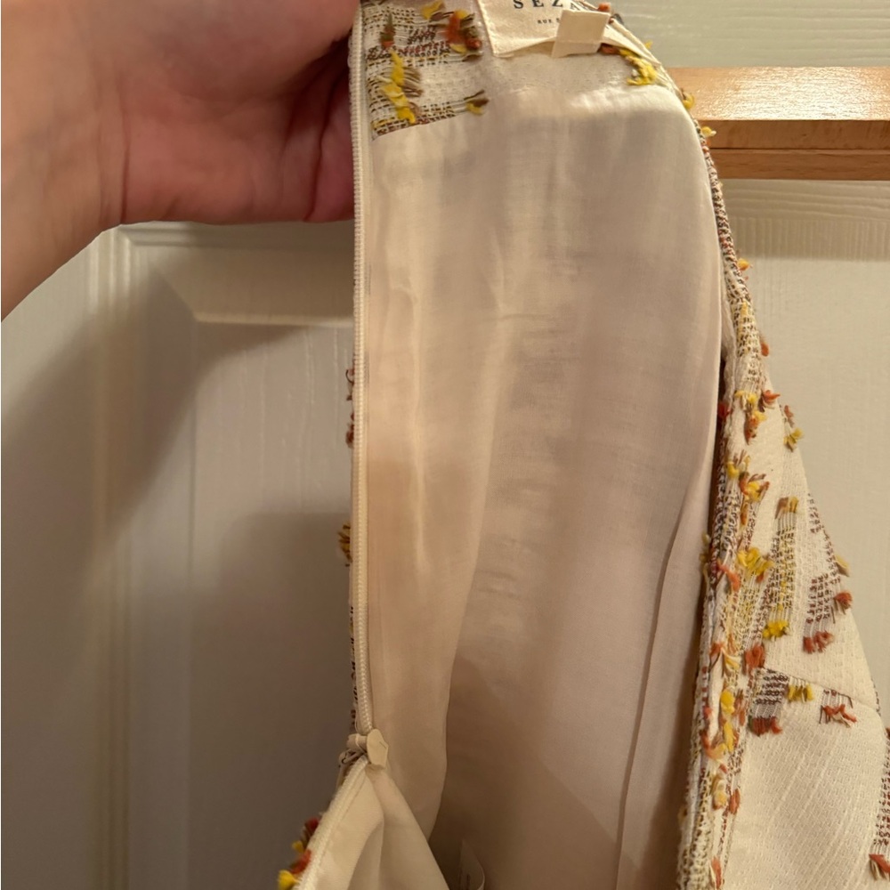 Sezane Felicia Skirt and Heidi Blouse Sezane-  fitted woven - Picture 9 of 10